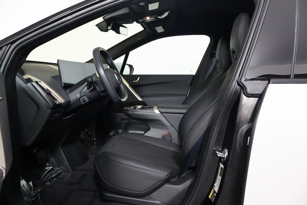 Certified Used 2025 Alpine White BMW xDrive50 image 10