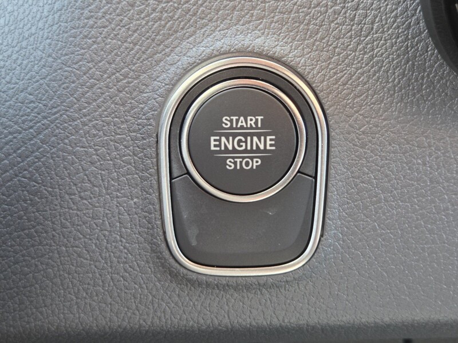 New 2026 Selenite gray metallic Mercedes-Benz 2500 image 35