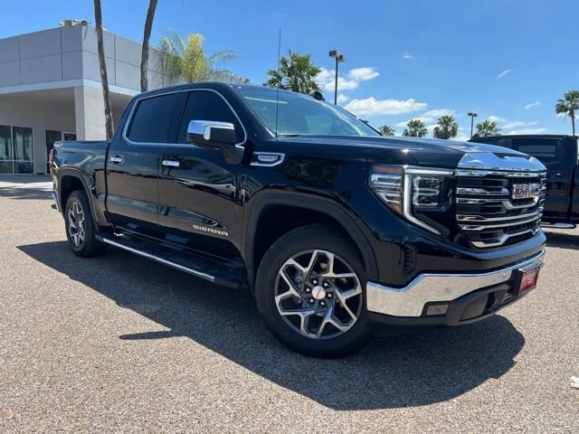 2025 GMC Sierra 4WD Crew Cab Short Box SLT's photo
