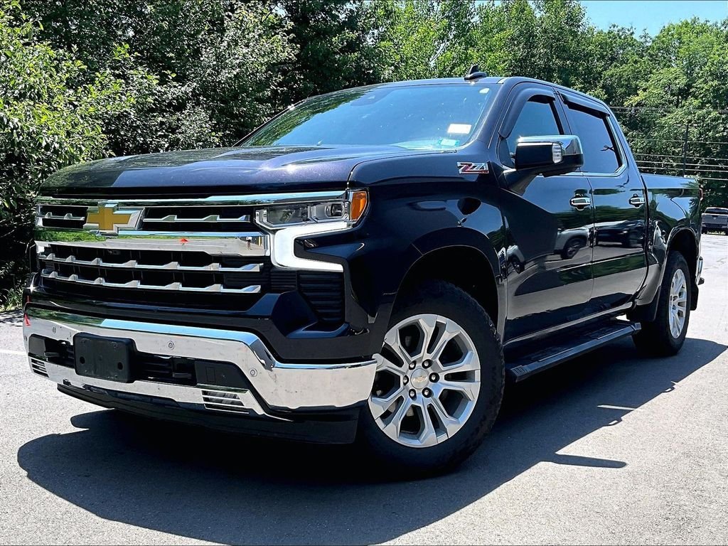 Used 2022 Gray Chevrolet LTZ image 3