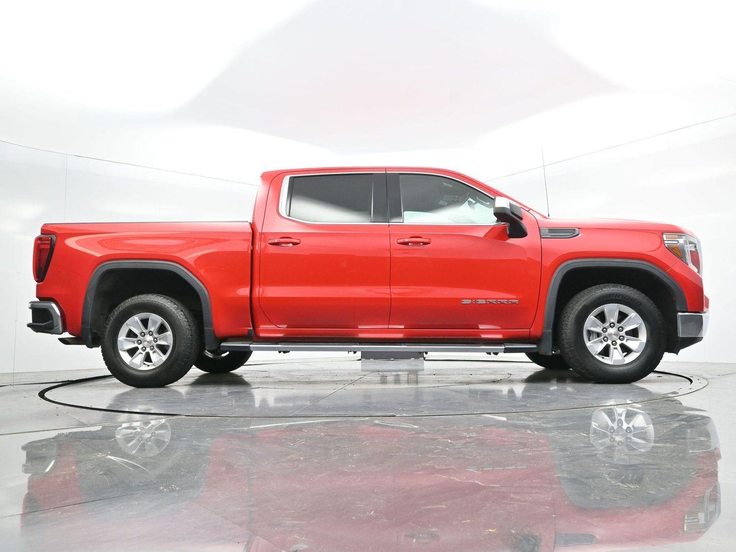 Used 2022 Cardinal Red GMC SLE image 50