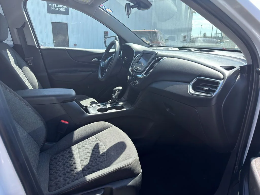 2023 Chevrolet Equinox LT - Photo 19