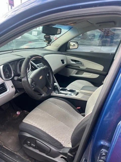 Used 2010 Blue Chevrolet LS image 3