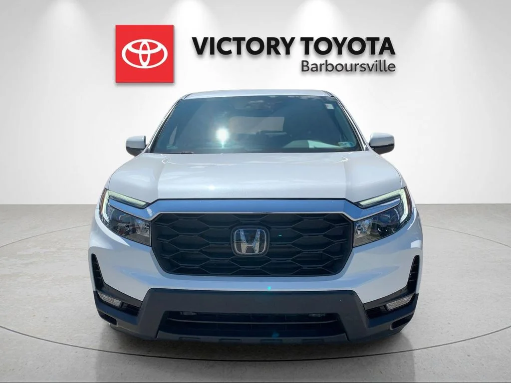 Used 2024 White Honda EX-L image 8