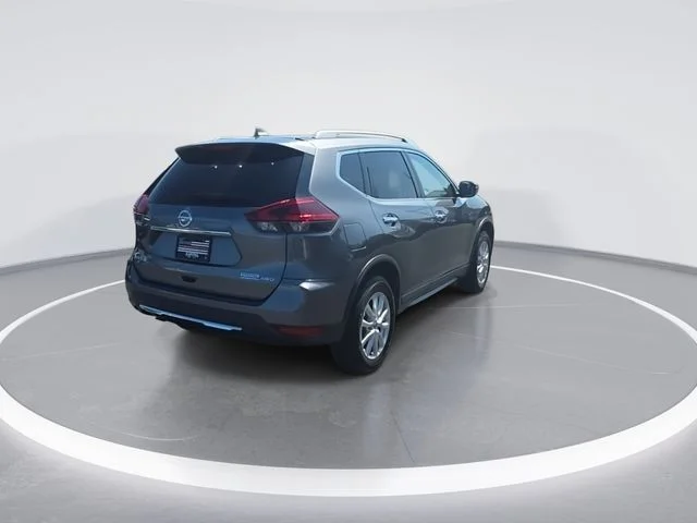 Used 2019 Gray Nissan S image 8
