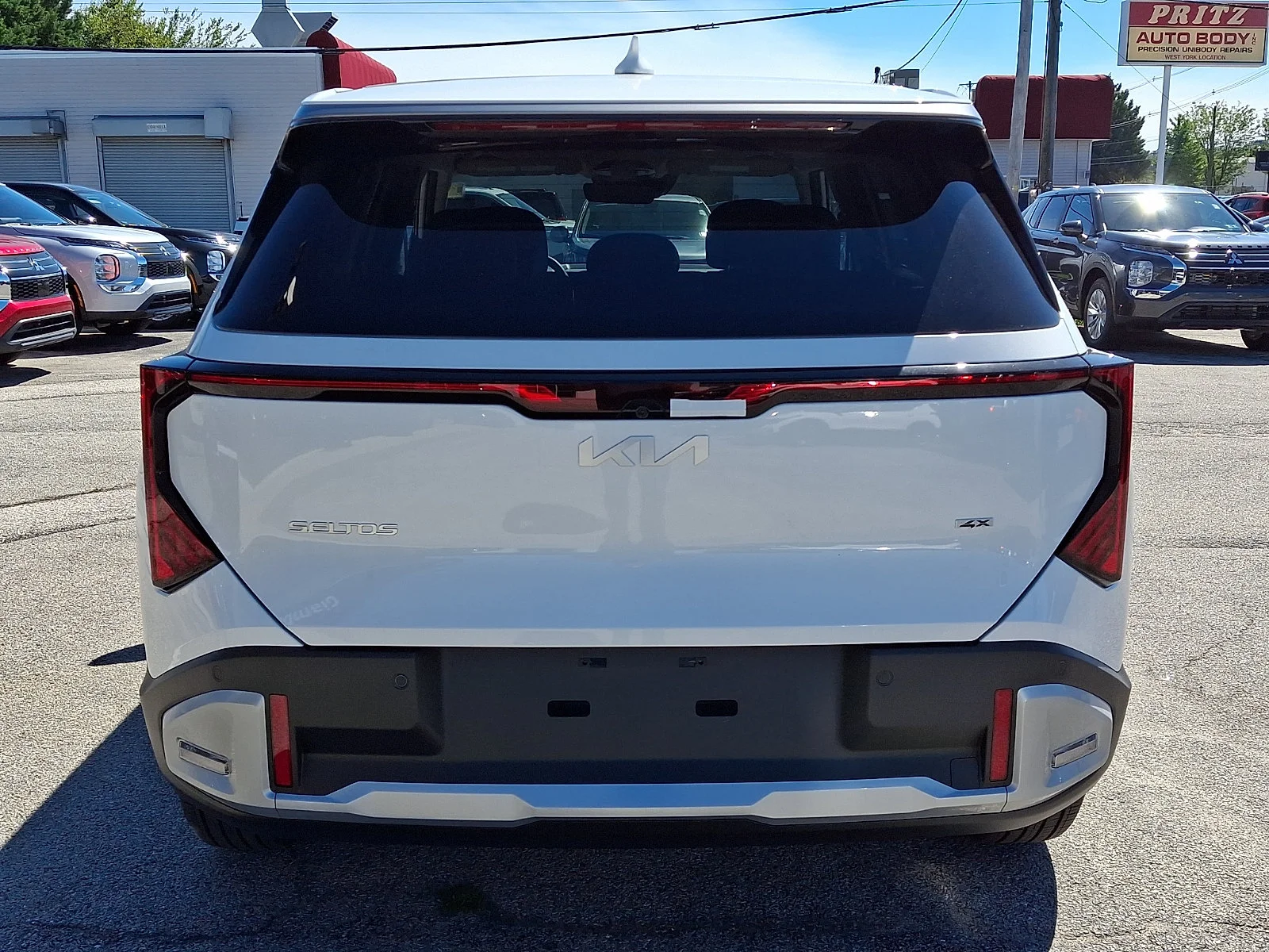 New 2027 White Kia LX image 6