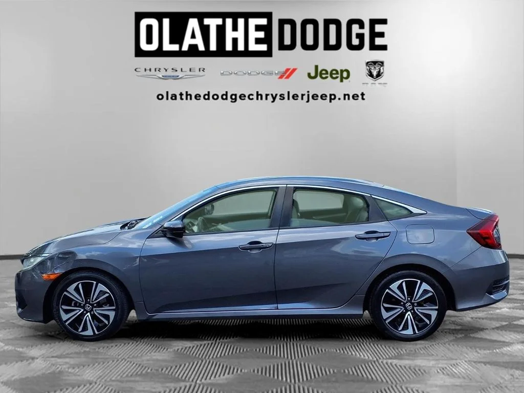 Used 2017  Honda EX-L image 21