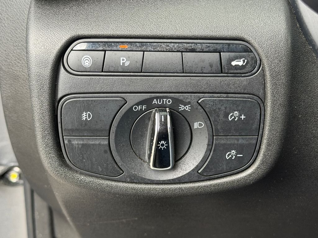 Used 2019 Gray INFINITI ESSENTIAL image 27