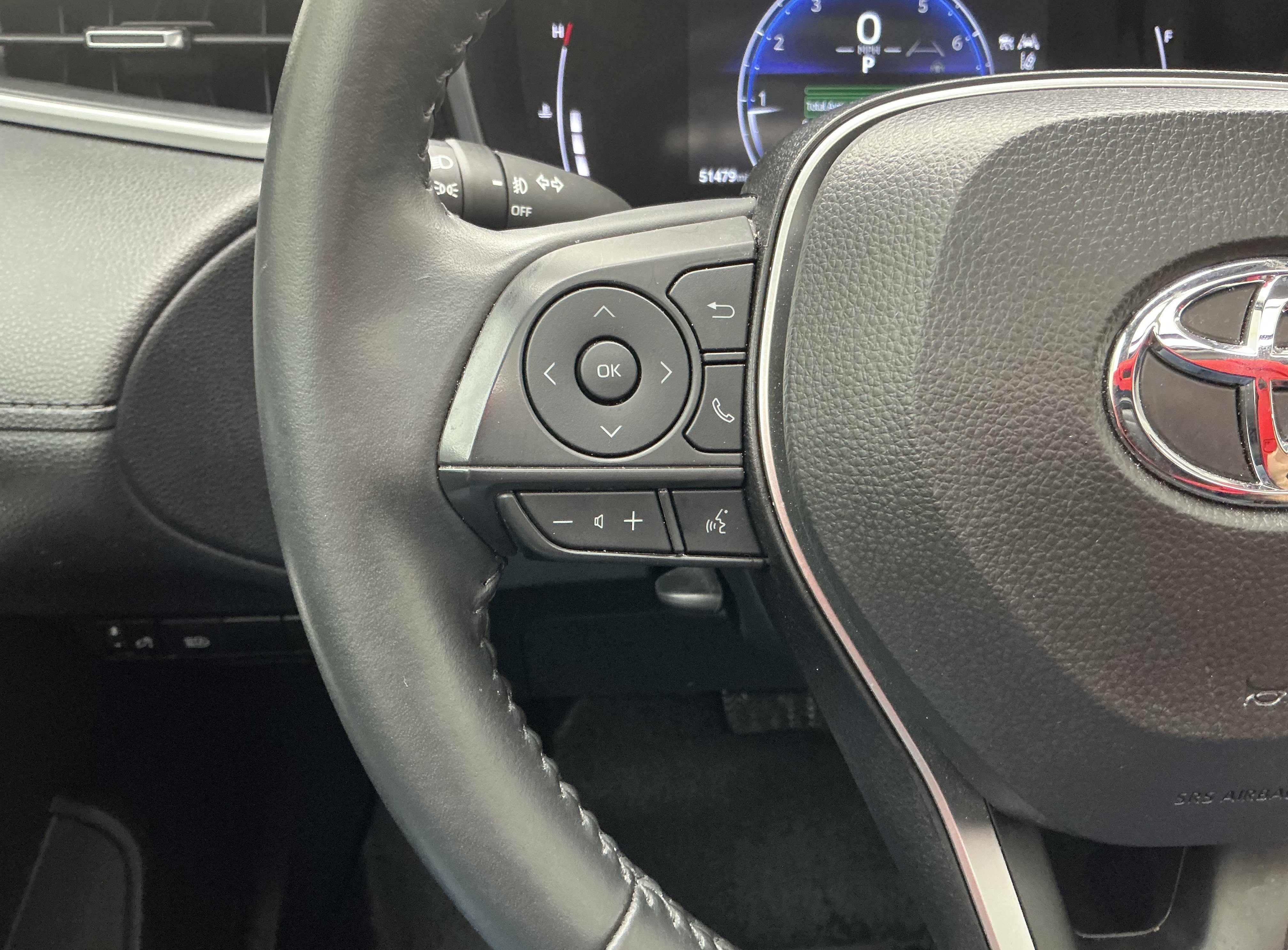 2025 Toyota Corolla Cross XLE - Photo 9