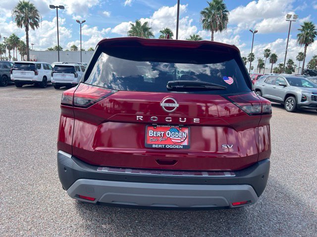 Used 2022 Red Nissan SV image 6