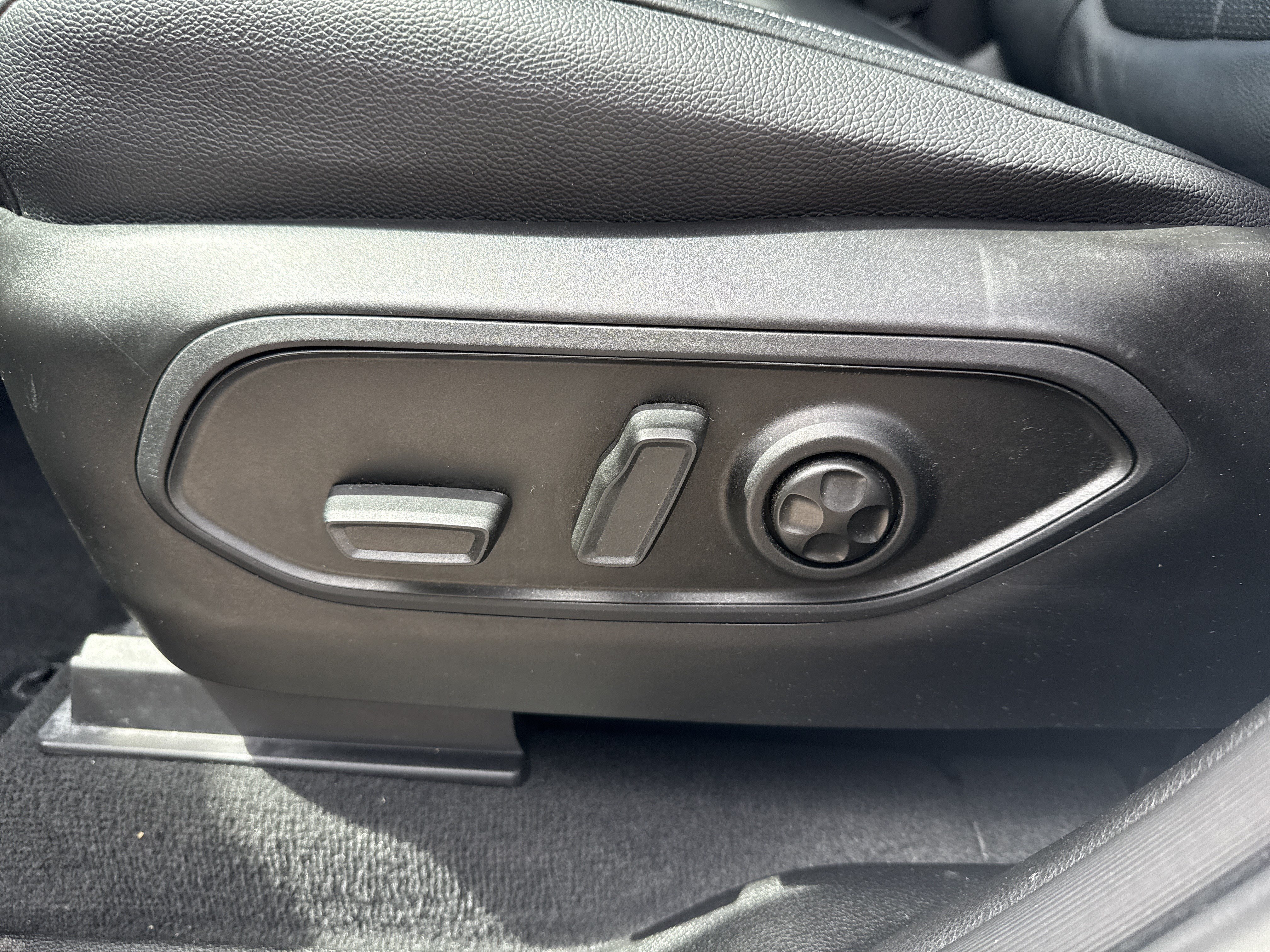 Used 2024 Bright White Clearcoat Jeep Laredo X image 10