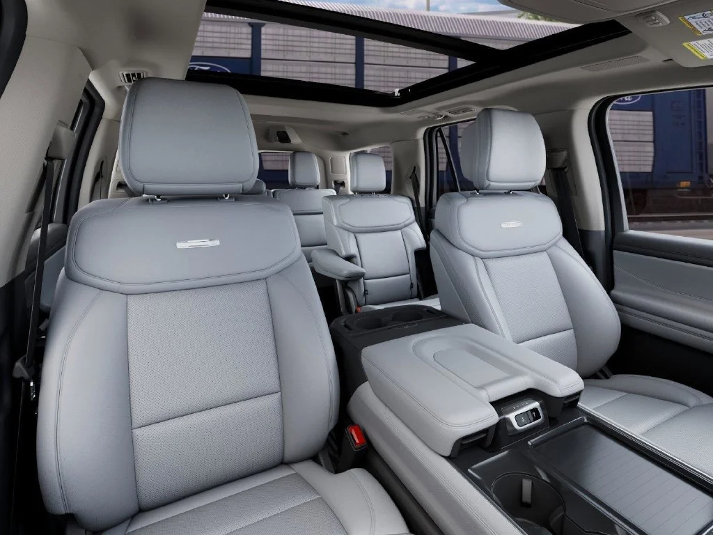 New 2027 Black Ford Platinum image 10