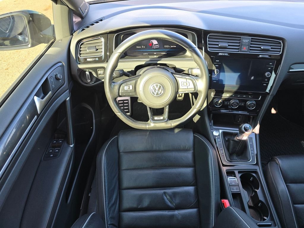 Used 2018  Volkswagen DCC & Navigation 4Motion image 16
