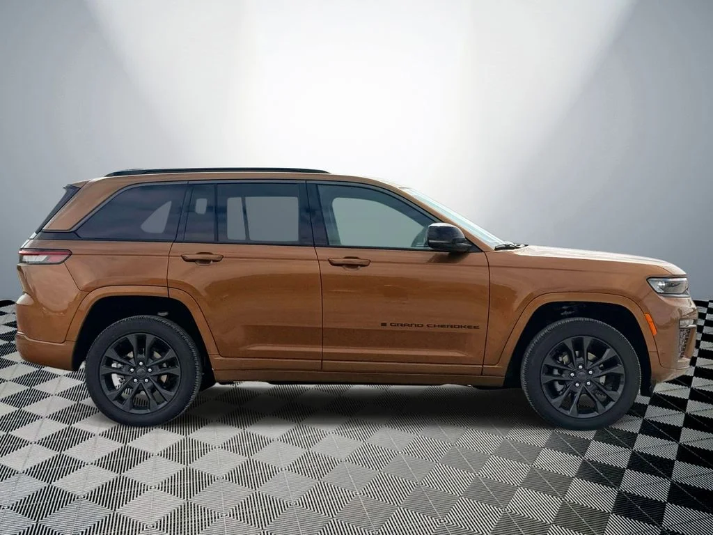 New 2026 Brown Jeep Limited Reserve image 6