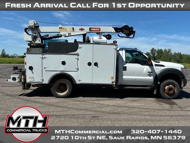 Used 2015 White Ford XL image 1