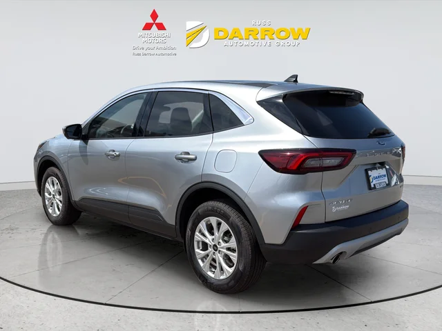 Used 2023 Silver Ford Active image 3