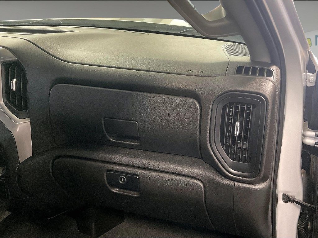Used 2021 Silver Chevrolet Custom image 13
