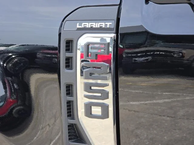 New 2026 Agate Black Metallic Ford F-250® Lariat® image 34