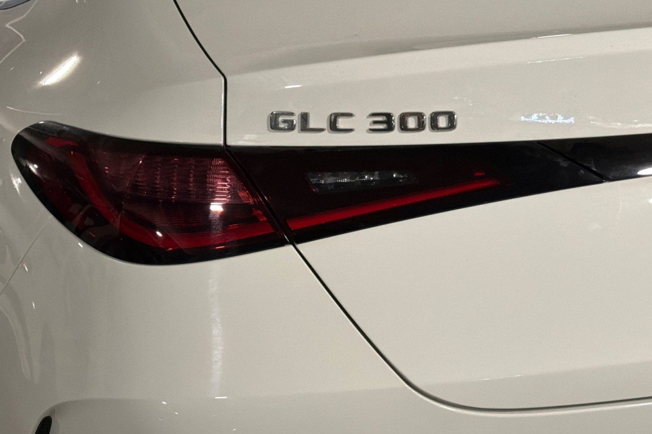 New 2026 Polar White Mercedes-Benz GLC 300 4MATIC® Coupe image 27