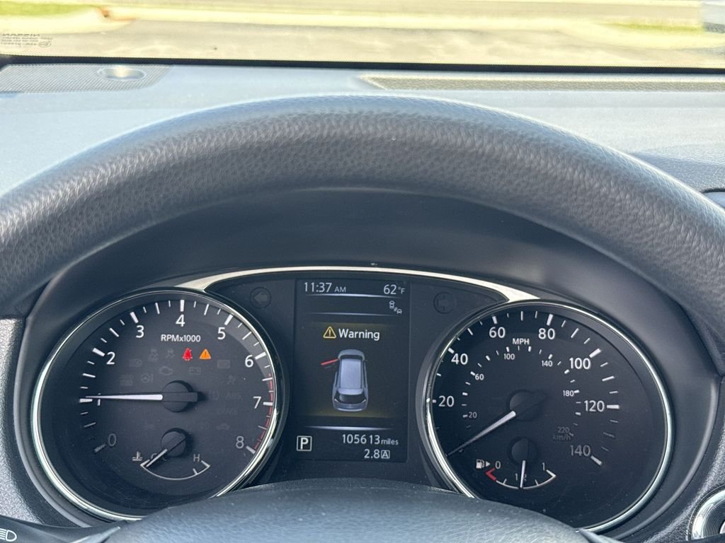 Used 2016 Gray Nissan SV image 15