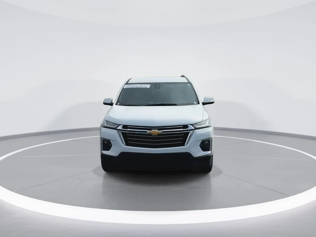 Used 2023 White Chevrolet LT image 3