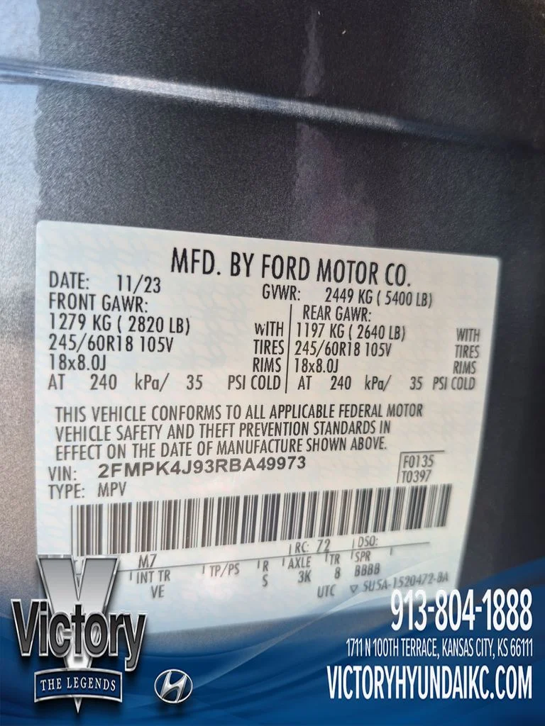Used 2024 Gray Ford SEL image 30
