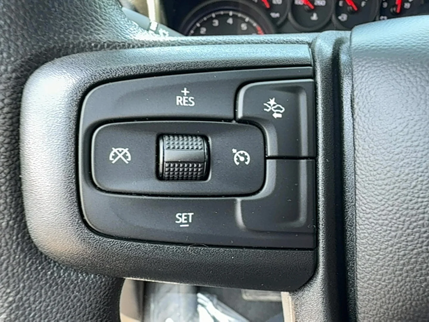 Used 2024 White GMC Pro image 20