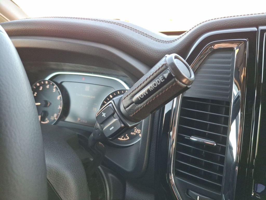 2023 Nissan Titan Platinum Reserve - Photo 22