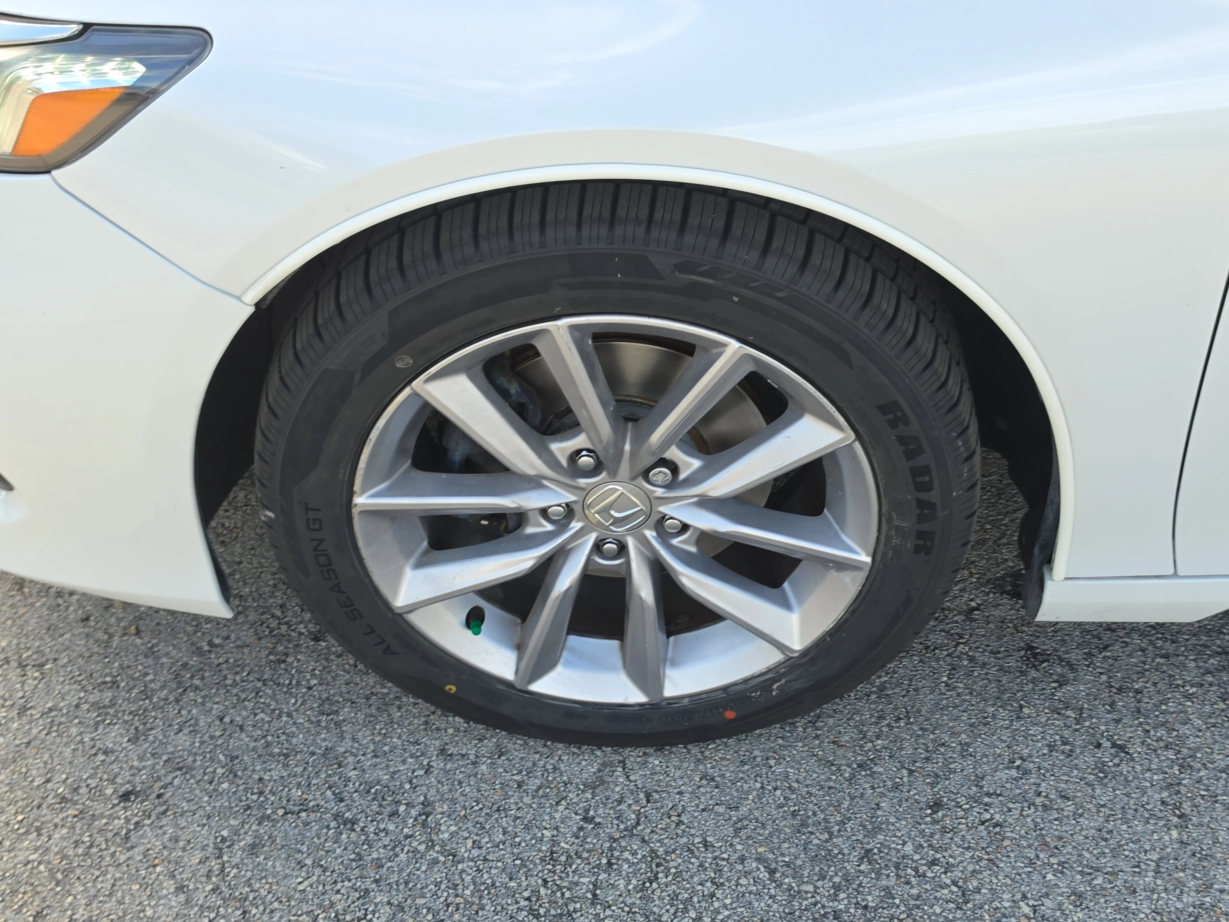 Certified Used 2021 Platinum White Pearl Honda LX image 7