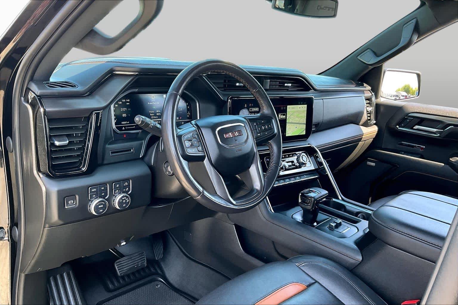 Used 2023 Onyx Black GMC AT4 image 18