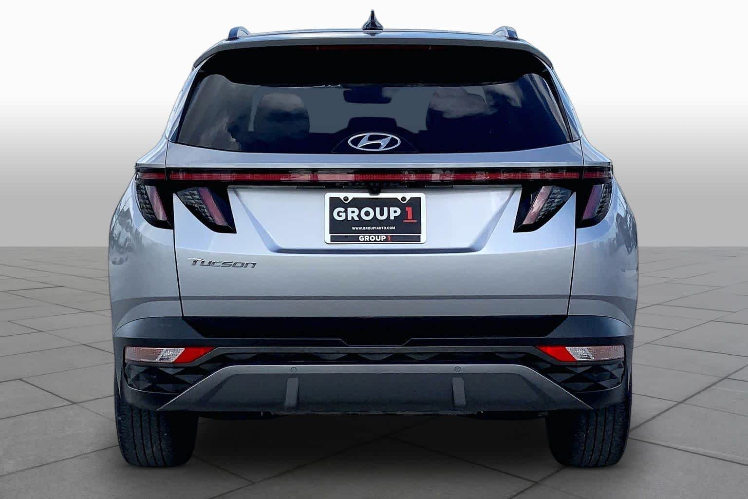 Used 2022 Shimmering Silver Hyundai Limited image 5
