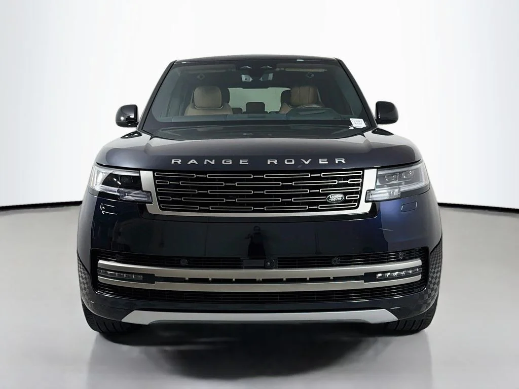 Used 2026 Blue Land Rover SE image 2