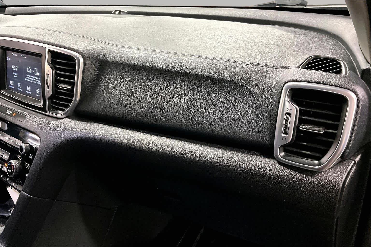 Used 2019 Hyper Red Kia EX image 17