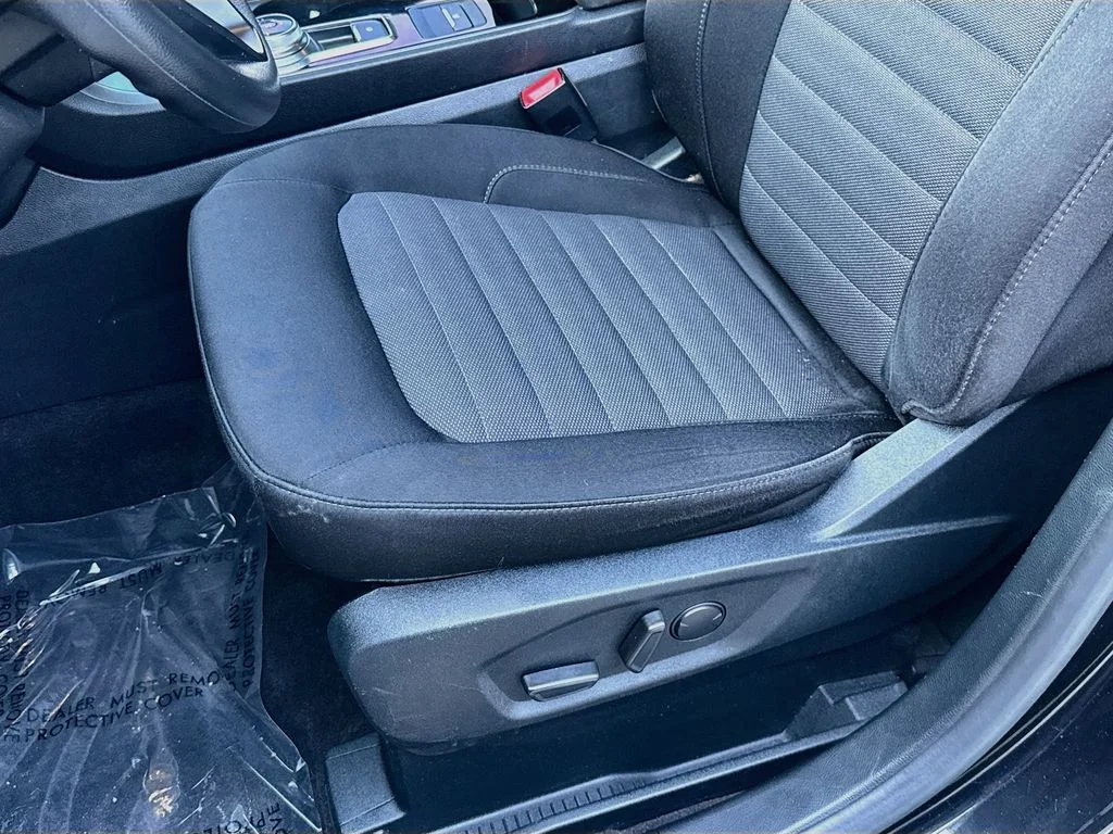 Certified Used 2020 Agate Black Ford SE image 16