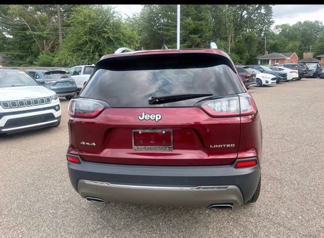 Used 2019 Red Jeep Limited image 13