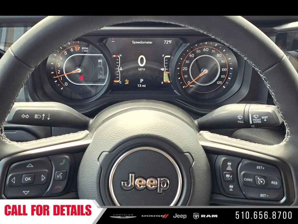 New 2026 Black Clear-Coat Exterior Paint Jeep 85th Anniversary Edition image 22