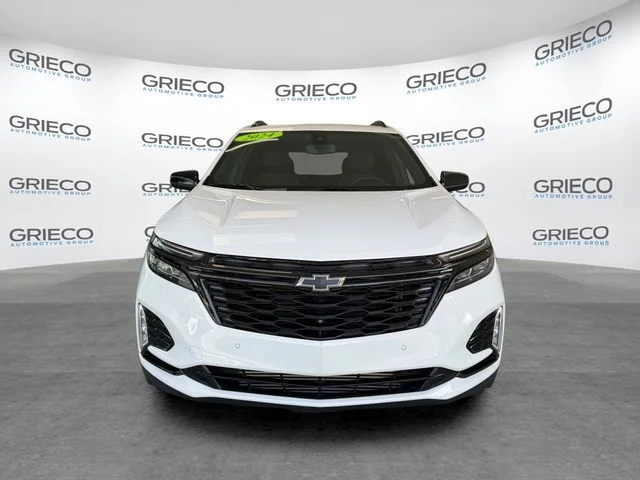 Used 2024 White Chevrolet Premier image 2