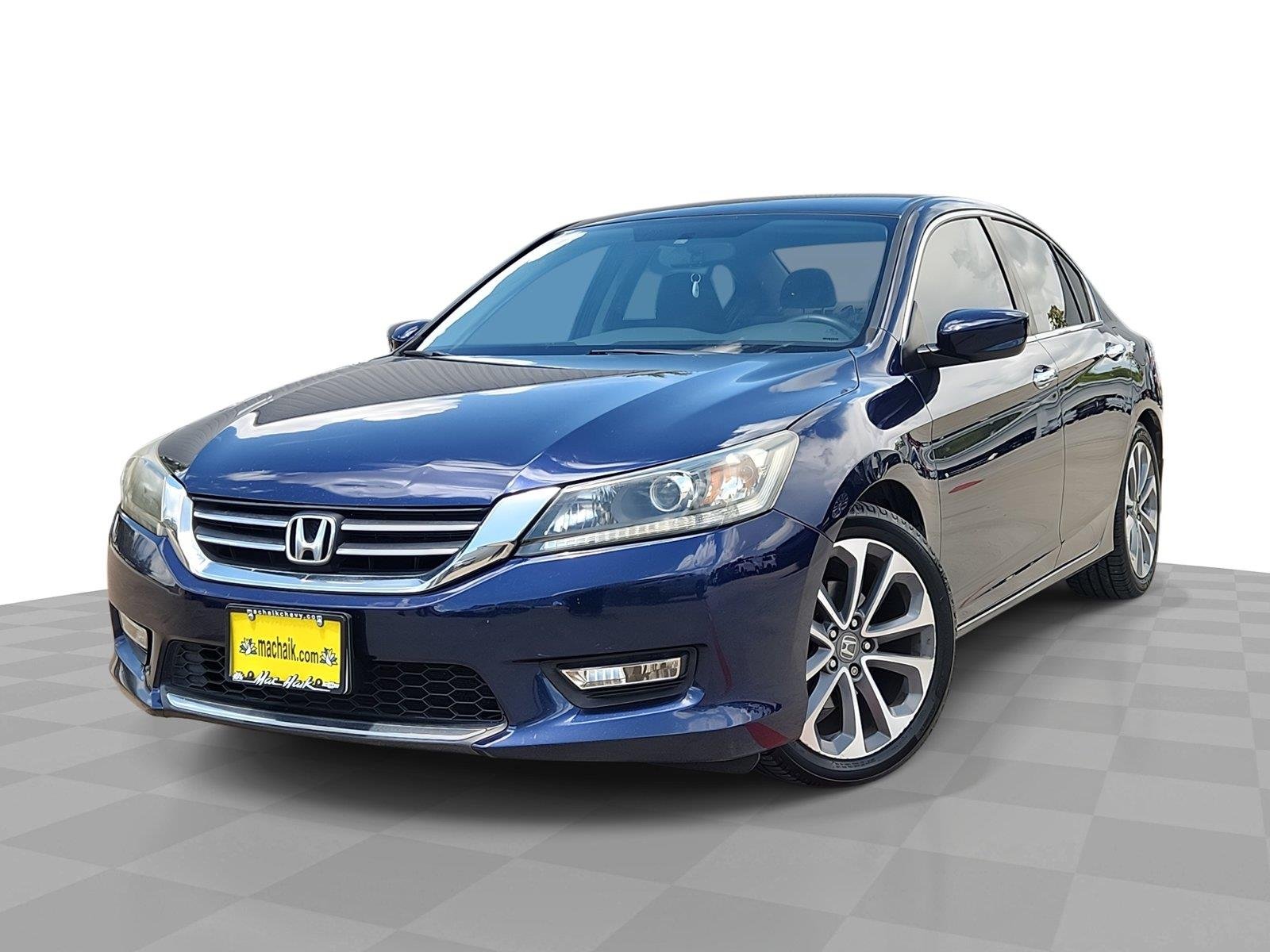 Used 2015  Honda Sport image 1