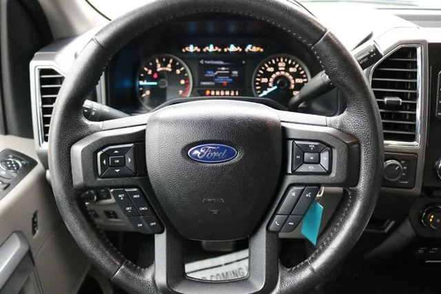Used 2015 Oxford White Ford XLT image 11