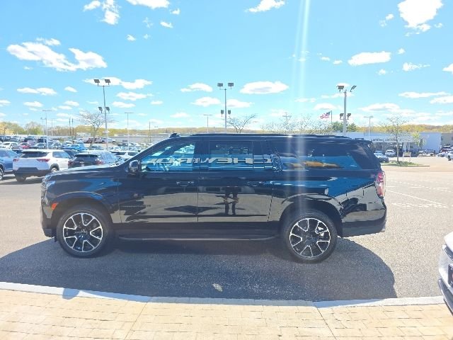 Used 2022 Black Chevrolet RST image 5