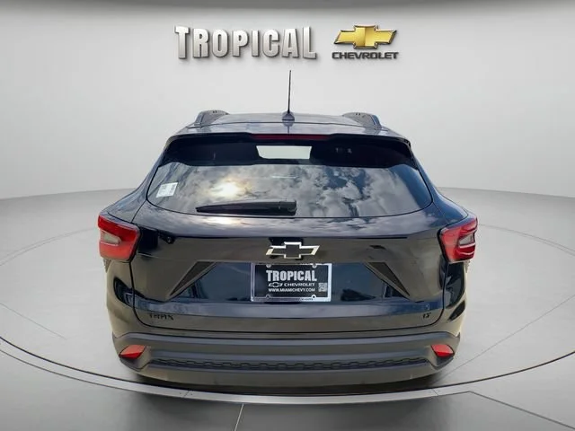 New 2026 Mosaic Black Metallic Chevrolet LT image 4