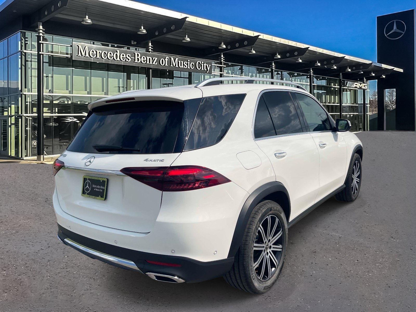 Certified Used 2025 Polar White Mercedes-Benz GLE 450 image 3