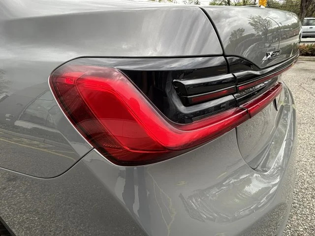 Used 2022 Dravit Grey Metallic BMW 740i xDrive ~PREMIUM & EXECUTIVE PACKAGE !! image 11