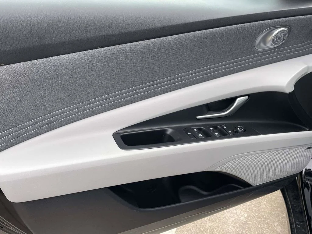 New 2026 Black Hyundai Limited image 14