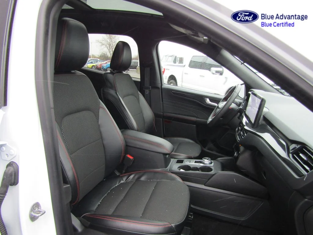 Certified Used 2023 Oxford White Ford ST-Line Select image 17