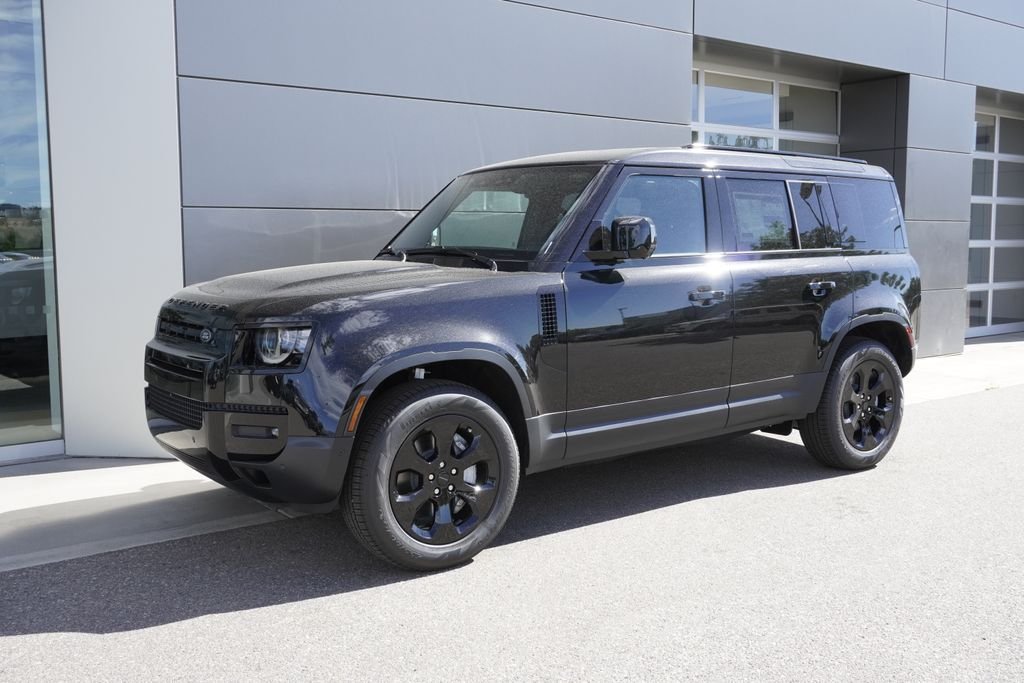 New 2026 Santorini Black Land Rover S image 3