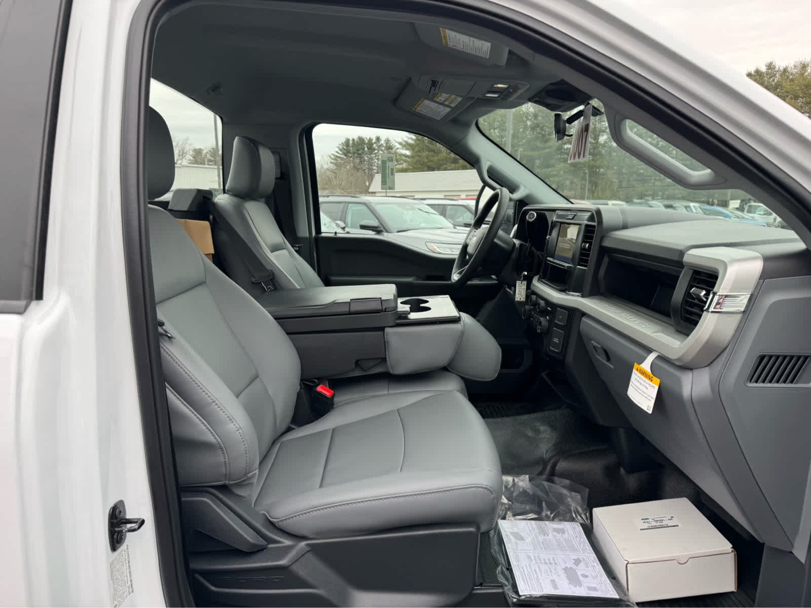 2026 Ford F-550 Super Duty Chassis Cab XL - Photo 11