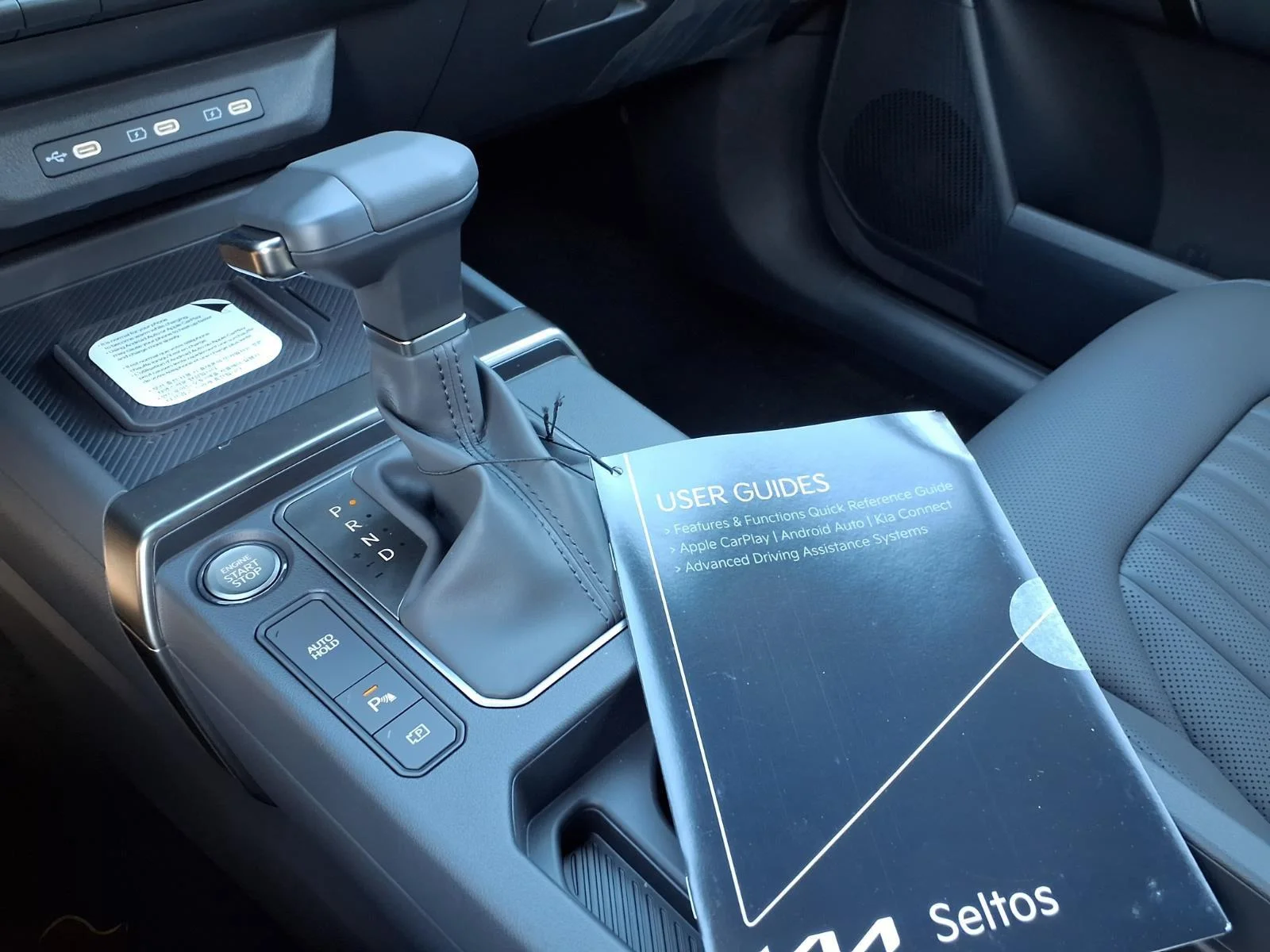 New 2027 Terrain Brown / Black Roof Kia X-Line S image 5