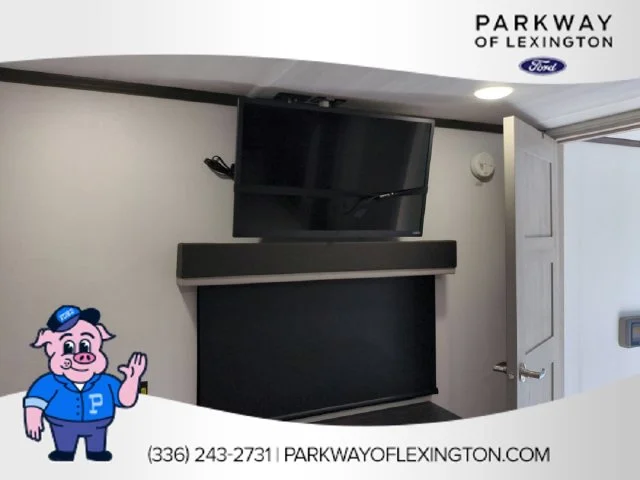 Used 2024 Black Keystone Model - FZ37324 image 19