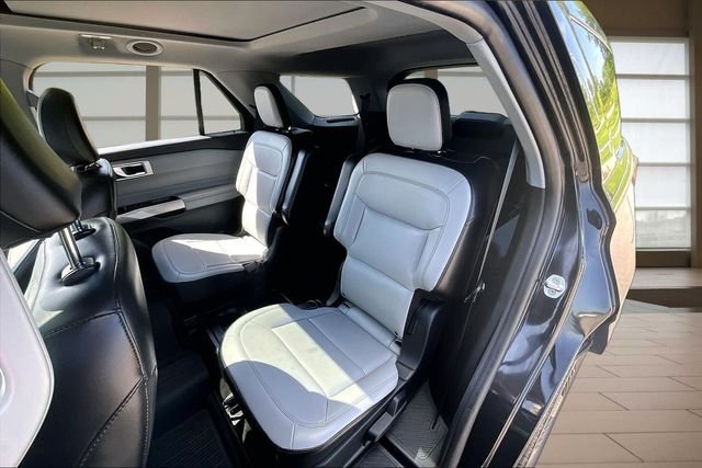 Used 2021 Black Ford XLT image 26